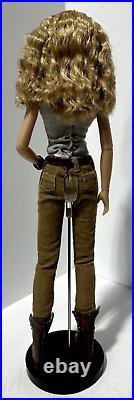 TONNER Tyler WARM BODIES MOVIE JULIE Teresa Palmer 16 FASHION DOLL 2013