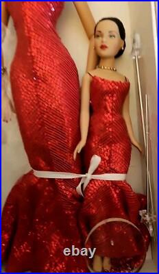 TONNER Tyler Wentworth 16 RED HOT Doll & Kitty TW9412 LE Of 500 Convention 2004