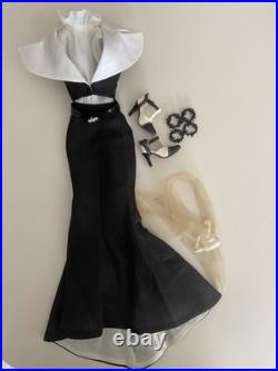 TONNER Tyler Wentworth Joan Crawford Classic Portrait 16 doll outfit