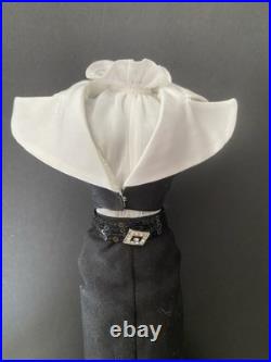 TONNER Tyler Wentworth Joan Crawford Classic Portrait 16 doll outfit
