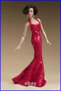 TONNER Tyler Wentworth RED HOT 16 Doll TW9412 LE 500 Convention 2004