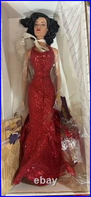 TONNER Tyler Wentworth RED HOT 16 Doll TW9412 LE 500 Convention 2004