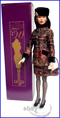 TONNER Tyler Wentworth Russian Renaissance Doll 16 Outfit