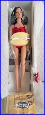 Tóner Tyler Wentworth 16 Doll Ready to Wear Rouge Sydney NRFB Mint with Box COA