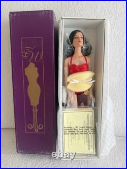 Tóner Tyler Wentworth 16 Doll Ready to Wear Rouge Sydney NRFB Mint with Box COA