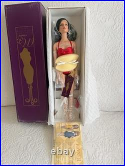 Tóner Tyler Wentworth 16 Doll Ready to Wear Rouge Sydney NRFB Mint with Box COA