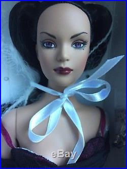Tonner 16 2005 HALLOWEEN CON CHARMED TYLER WENTWORTH Fashion Doll NRFB LE 275