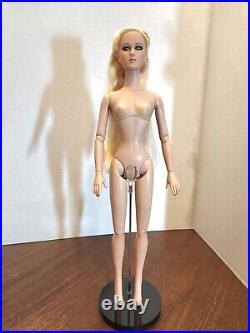 Tonner 16 Cynders Nude (Please Read)