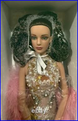Tonner 16 Doll Pastel Phoenix Sydney Chase 2006 FAO Schwarz Exclusive LE 300