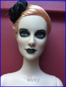Tonner 16 NUDE EYE OF THE BEHOLDER HALLOWEEN CON DAPHNE Fashion Doll BW Body LE