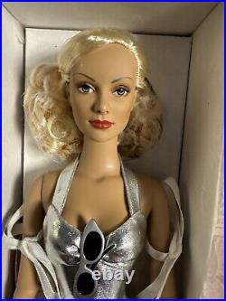 Tonner 16 RARE BRENDA STARR SILVER SENSATION DAPHNE Doll