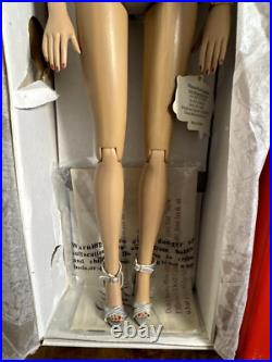 Tonner 16 RARE BRENDA STARR SILVER SENSATION DAPHNE Doll