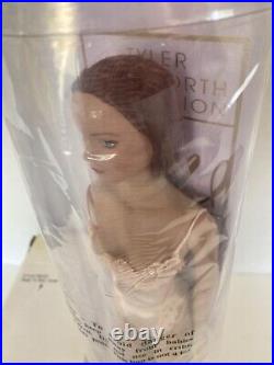 Tonner 16 The Tyler Wentworth Collection Doll, Ready To Wear Career New