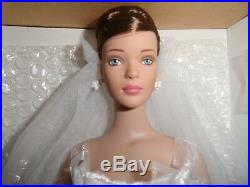Tonner 16 Tyler Bride doll Style #TW9108 MIB withbook and shipper VHTF