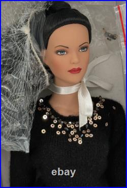 Tonner 16 Tyler Wentworth Manhattan Spark LE 500 NEW MIB