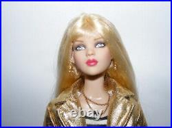 Tonner 16 doll CAMI wigged Antoinette/chic body