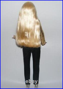 Tonner 16 doll CAMI wigged Antoinette/chic body