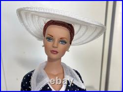 Tonner 16 tall RETRO DOTS SYDNEY DOLL complete with stand MIB Tyler
