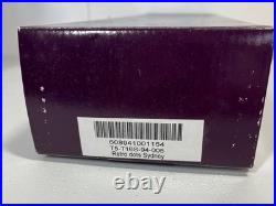 Tonner 16 tall RETRO DOTS SYDNEY DOLL complete with stand MIB Tyler