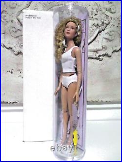 Tonner 2003 Ready To Wear Rtw Sport- Blonde A 16 Tonner Tyler Fashion Doll