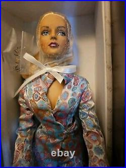 Tonner 2004 Ice Blue Sydney Chase 16 Tyler Wentworth Fashion Doll NRFB TW2409