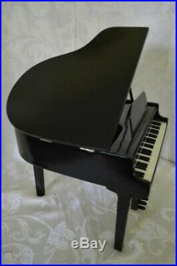 Tonner 2005 Tyler Wentworth Baby Grand Piano #T5T16A00004 Furniture NIB
