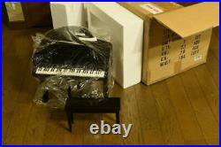 Tonner 2005 Tyler Wentworth Collection Baby Grand Piano Music box Wooden Unused
