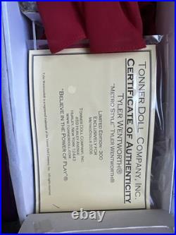 Tonner 2006 METRODOLLS METRO STYLE TYLER WENTWORTH 16 DRESSED DOLL NRFB LE 300