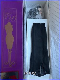 Tonner 2006 METRODOLLS METRO STYLE TYLER WENTWORTH 16 DRESSED DOLL NRFB LE 300