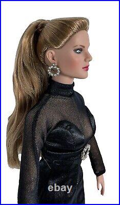 Tonner 2008 16 DC Stars BLONDE BOMBSHELL Doll Outfit Stand Box Shipper LE 200