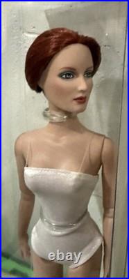 Tonner 2008 Ultra Basic Shauna Redhead 16 Tyler Fashion Doll