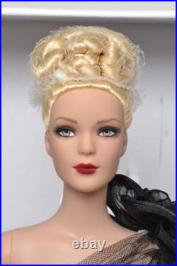Tonner A PERFECT TEN Tyler Wentworth 16 DRESS DOLL (JL)