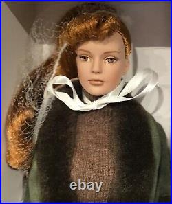 Tonner Absolutely Aspen Sydney Chase doll removed from box Tyler Wentworth