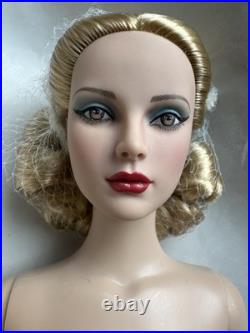 Tonner Air Tyler Wentworth 2012 Convention STEWARDESS SHELLY NUDE 16 Doll LE150 Tonner Air Tyler Wentworth 2012 Convention STEWARDESS SHELLY NUDE 16 Doll LE150