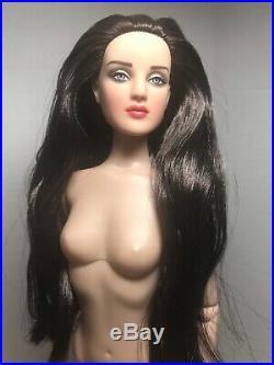 Tonner Antoinette Brunette Basic Tonner Doll Nude Used