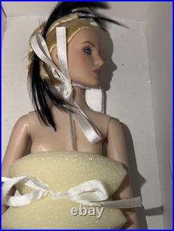 Tonner Antoinette Dramatic 16 Nude Doll 2009 LE 400