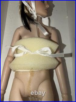 Tonner Antoinette Dramatic 16 Nude Doll 2009 LE 400