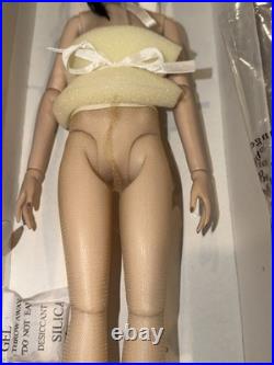 Tonner Antoinette Dramatic 16 Nude Doll 2009 LE 400