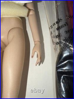 Tonner Antoinette Dramatic 16 Nude Doll 2009 LE 400