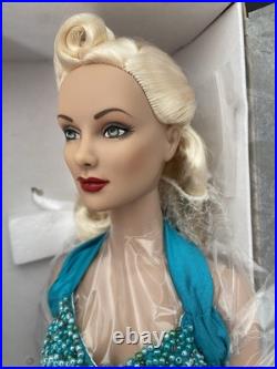 Tonner Brenda Starr Daphne Dimples Touch of Teal New in Box LE300