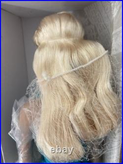 Tonner Brenda Starr Daphne Dimples Touch of Teal New in Box LE300