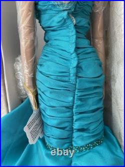 Tonner Brenda Starr Daphne Dimples Touch of Teal New in Box LE300