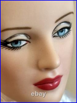 Tonner Cami ANTOINETTE CHILLED DOll Rare PLATINUM BLONDE 16 LE300 OOB Mint