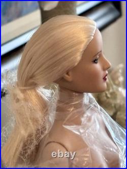 Tonner Cami ANTOINETTE CHILLED DOll Rare PLATINUM BLONDE 16 LE300 OOB Mint