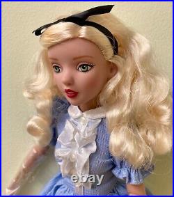 Tonner Comic Con Alice in Wonderland Agatha Primrose doll