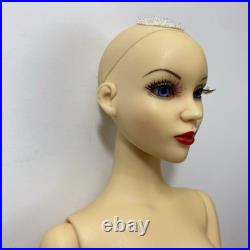 Tonner Convention Resin Doll Lady G In Tyler Wentworth Dress with Extra Wigs READ