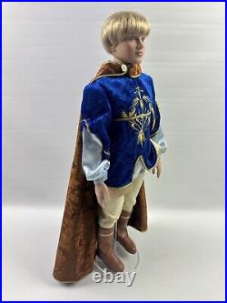 Tonner Coronation Peter Pevensie Chronicles Of Narnia 18 Dressed Doll