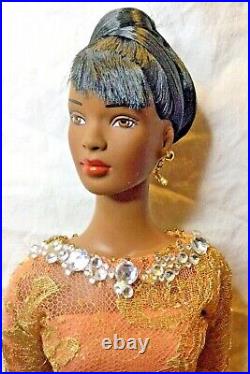 Tonner Cover Girl Esme' Tyler Wentworth Collection African American Peach Gown
