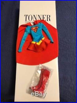 Tonner DC Supergirl Doll Rare & Sold Out She Comes With 7 Outfits And Dollstand