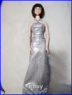 Tonner Dancing With A Spy Get Smart Anne Hathaway Agent 99 Tyler 16 Doll